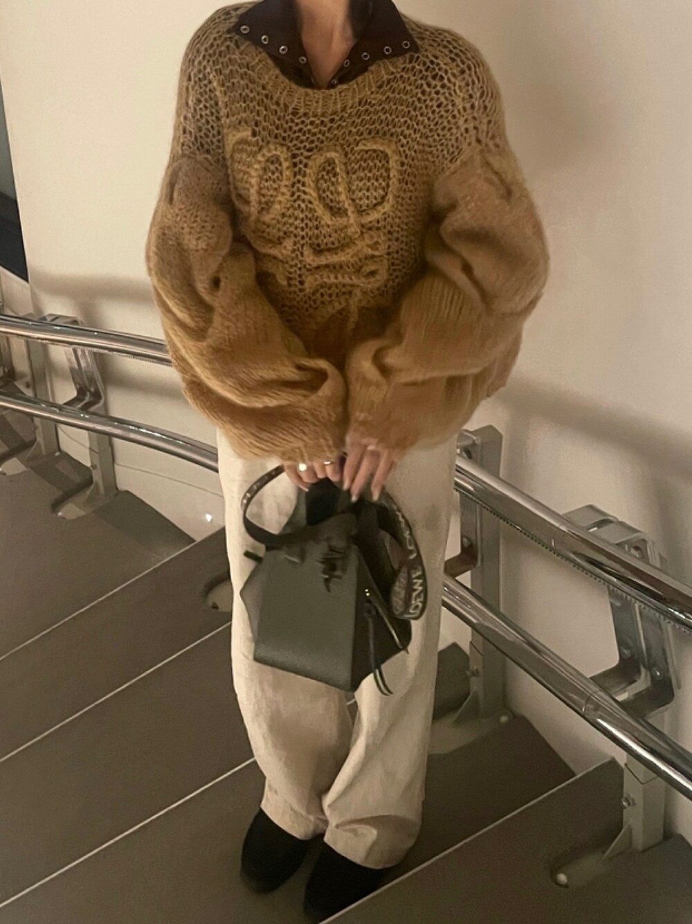 LOEWE チャンキー　ニット　セーター LOEWE/直営店】セール！チャンキーニット セーター (LOEWE