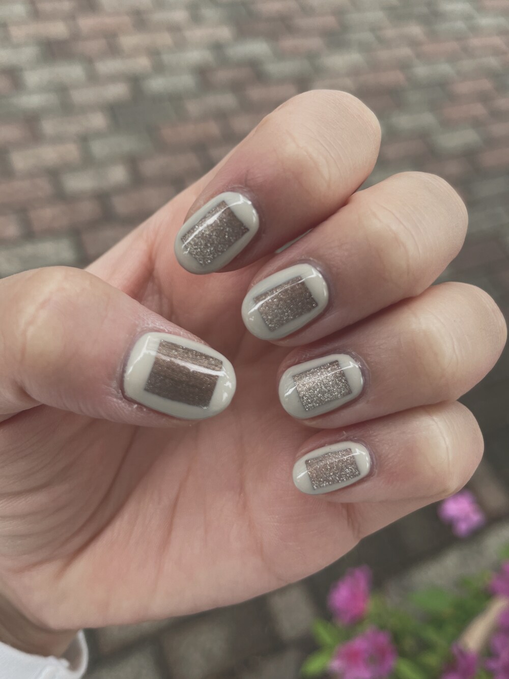 「ネイル、ネイルアート、ネイルデザイン」｜「NAILSのアイテム（その他、ベージュ系）」を使った、もふもふさん（レディース・154cm）の春コーディネートの1枚目の写真