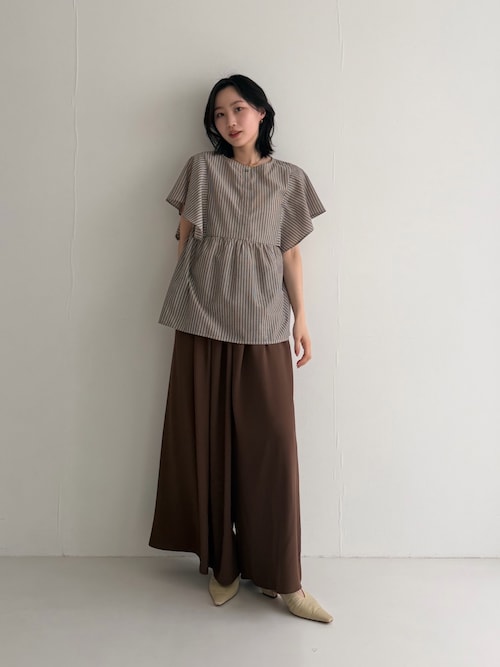 アーバンリサーチ ノスリーブブラウス URBAN RESEARCH DOORS（アーバンリサーチドアーズ）の「タック