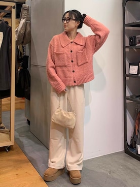 「UGG（アグ）の『WEB限定』UGG　CLASSIC ULTRA MINI（ブーツ）」を使った、美波さん（レディース・158cm）の秋コーディネート