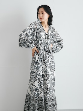 「URBAN RESEARCH ROSSO（アーバンリサーチロッソ）のsara mallika　PAISLEY FLOWER PRINT DRESS（ワンピース、グリーン系）」を使った、美波さん（レディース・158cm）の春コーディネート