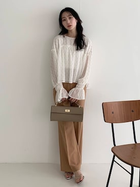 「URBAN RESEARCH ROSSO WOMEN（アーバンリサーチ　ロッソ）の防シワセミフレアパンツ（その他パンツ）」を使った、美波さん（レディース・158cm）の春コーディネート