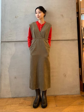 「URBAN RESEARCH ROSSO WOMEN（アーバンリサーチ　ロッソ）のアイテム（ジャンパースカート）」を使った、美波さん（レディース・158cm）の秋コーディネート