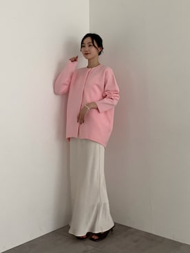 「URBAN RESEARCH ROSSO（アーバンリサーチロッソ）のELENDEEK　COCOON FORM  CARDIGAN（カーディガン/ボレロ、ピンク系）」を使った、美波さん（レディース・158cm）の春コーディネート