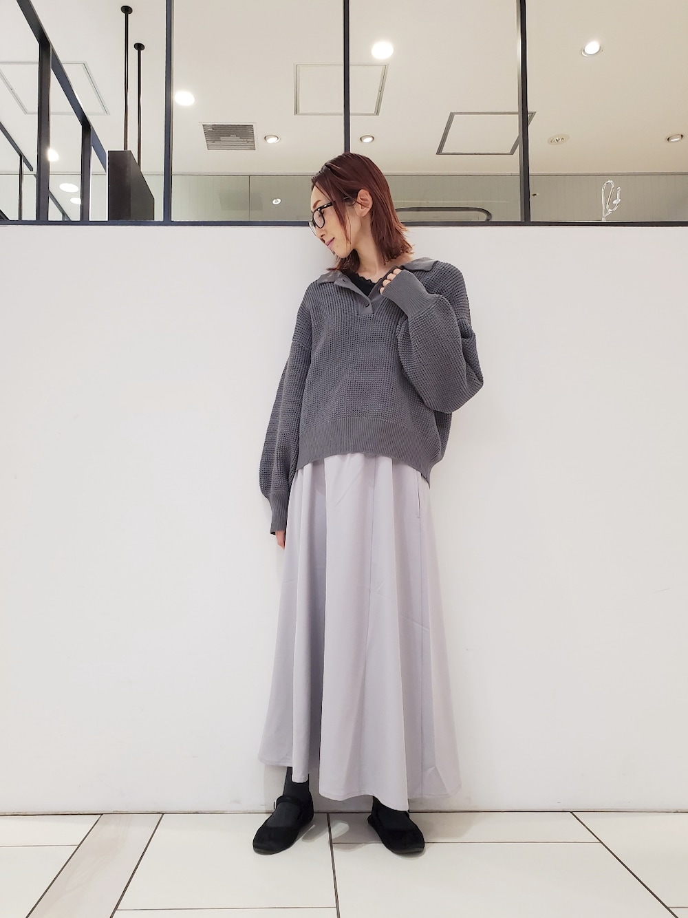 「ニットポロ、ニット、ニットコーデ、ニットスタイル、春ニット、春コーデ、フレアスカート、レーストップス、レース、レースインナー、レイヤードスタイル、相互フォロー、ピュアルセシン、pualcecin、du noir」｜「PUAL CE CINの【Du noir】ニットポロシャツ（ニット/セーター、グレー系）」を使った、nagashimaさん（レディース・160cm）の冬コーディネートの1枚目の写真