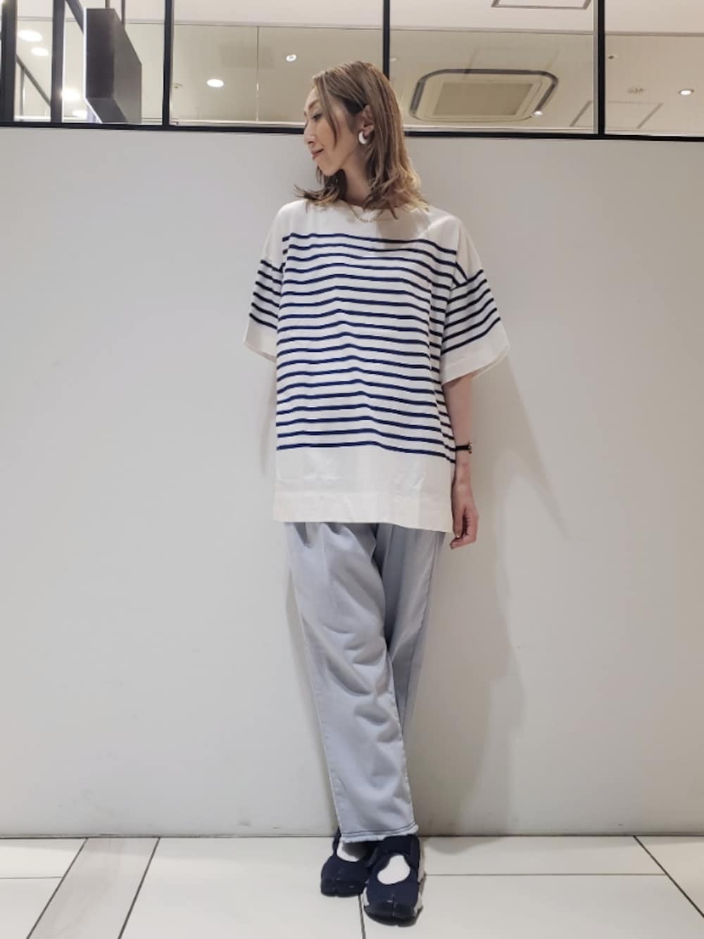 「ボーダートップス、ボーダーTシャツ、パネルボーダー、ブルーコーデ、ﾌﾞﾙｰﾊﾟﾝﾂ、ワントーンコーデ、エアリフト、ナイキ、カジュアルコーデ、夏コーデ、大人カジュアル、相互フォロー、ピュアルセシン、pualcecin、pual ce cin」｜「PUAL CE CINの【サステナブル】シルケットボーダーチュニック（Tシャツ/カットソー、ブルー系）」を使った、nagashimaさん（レディース・160cm）の夏コーディネートの1枚目の写真