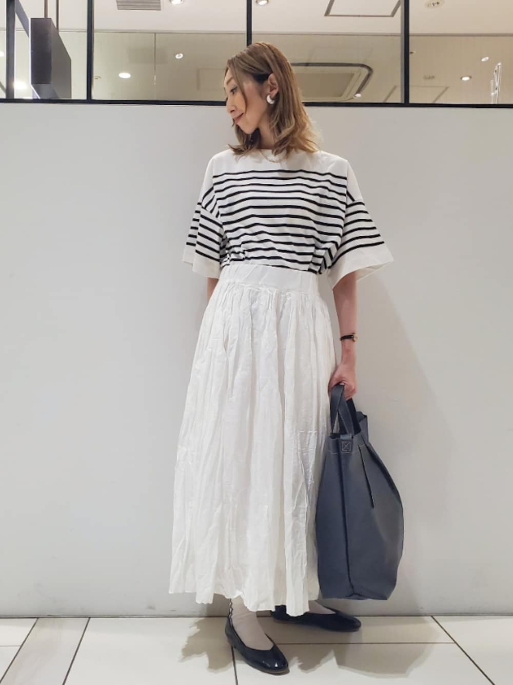 「ボーダーコーデ、ボーダートップス、ボーダーTシャツ、ワイドパンツ、ガウチョパンツ、クリンクル加工、モノトーン、モノトーンコーデ、エナメルシューズ、エナメルパンプス、トートバッグ、相互フォロー、ピュアルセシン(pual ce cin)、pualcecin、pual ce cin」｜「PUAL CE CINの【サステナブル】シルケットボーダーチュニック（Tシャツ/カットソー、ブラック系）」を使った、nagashimaさん（レディース・160cm）の夏コーディネートの1枚目の写真