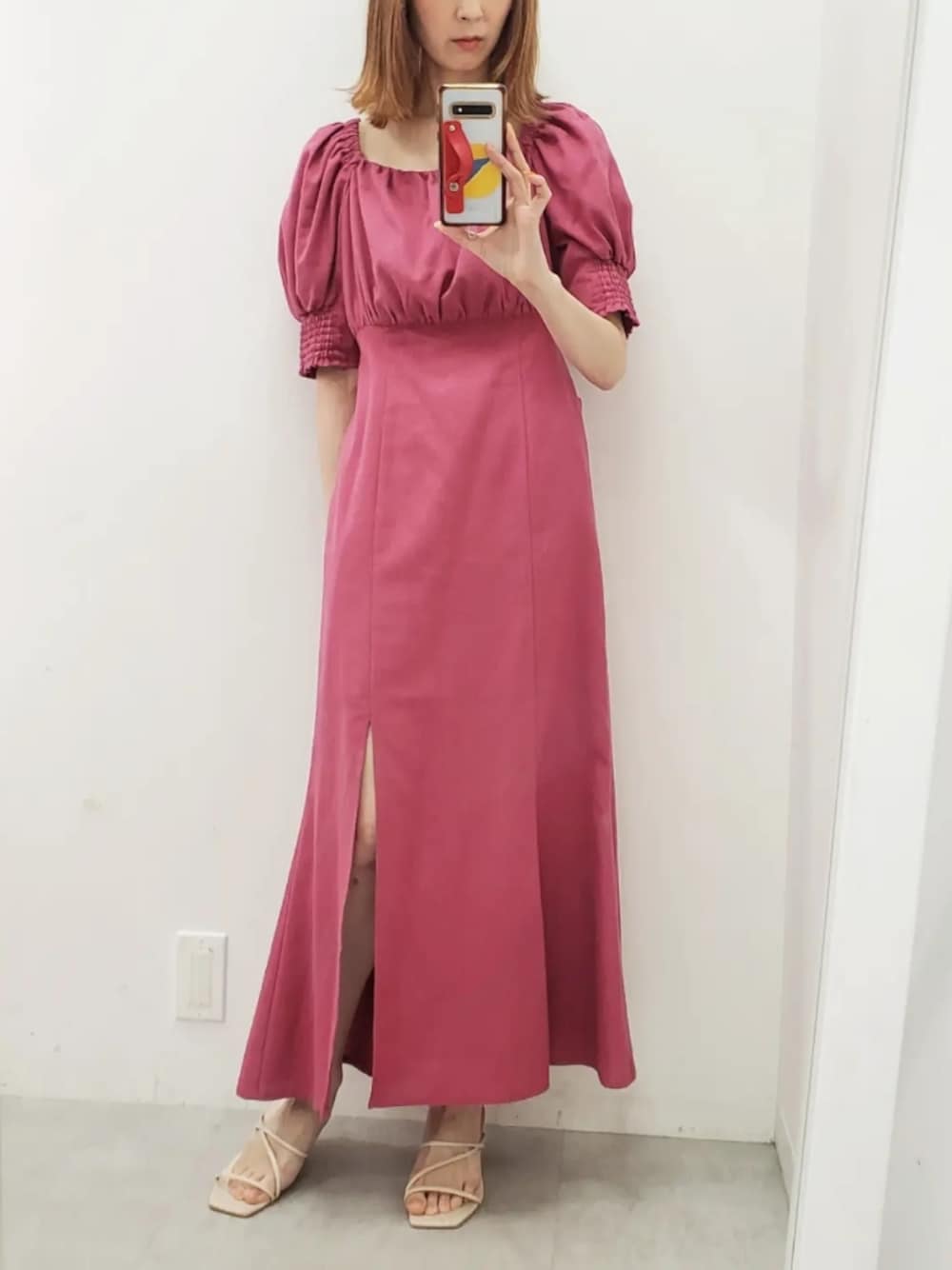「休日スタイル、シンプルコーデ、初夏コーデ、夏コーデ、ワンピースコーデ、ピンクワンピ、大人可愛い、大人かわいい、ナイスクラップ、nice claup、one after another NICE CLAUP」｜「one after another NICE CLAUPのリネンスリットカラーロングワンピース（ワンピース、ピンク系）」を使った、nagashimaさん（レディース・160cm）の夏コーディネートの1枚目の写真
