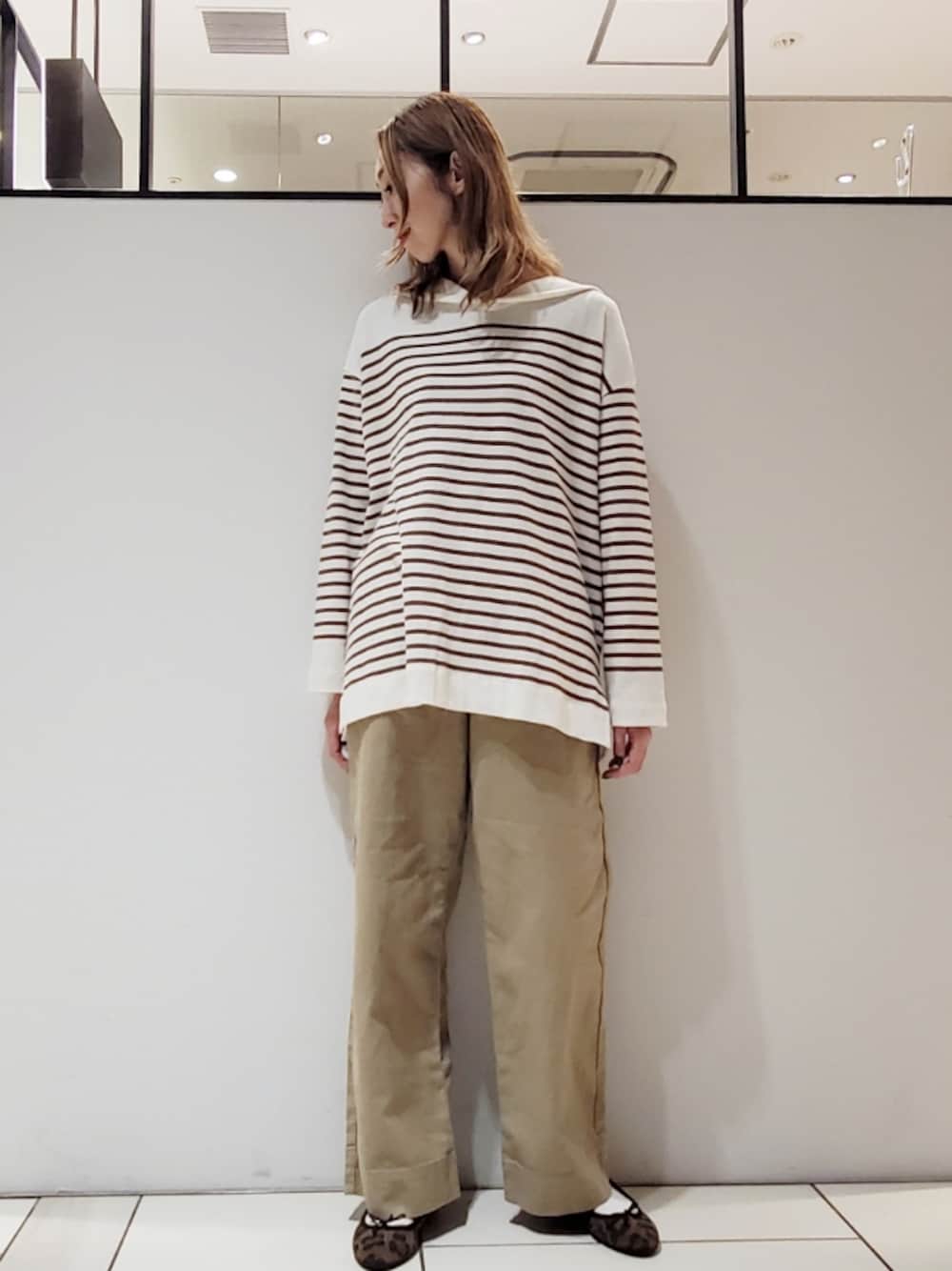 「ブラウン、ブラウンコーデ、休日スタイル、秋服準備はじめました、セーラーカラー、セーラー襟、セーラートップス、ボーダートップス、ボーダーカットソー、ボーダーコーデ、ストレッチパンツ、相互フォロー、ピュアルセシン、pualcecin、pual ce cin」｜「PUAL CE CINのパネルボーダーセーラーカラーロングスリーブ（Tシャツ/カットソー、ブラウン系）」を使った、nagashimaさん（レディース・160cm）の秋コーディネートの1枚目の写真