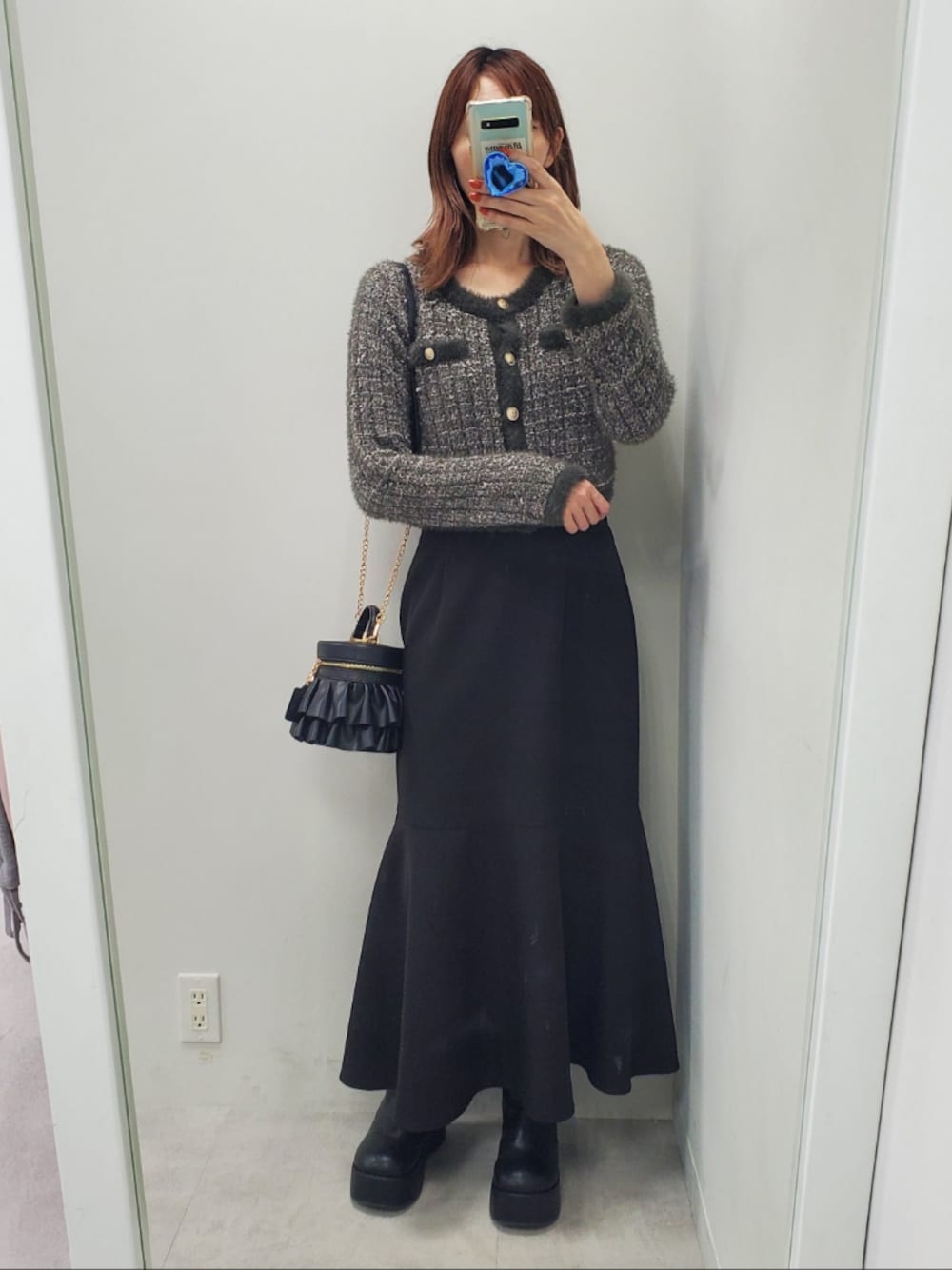 「カーディガン、お出かけコーデ、秋コーデ、ニット、休日スタイル、モノトーン、ナイスクラップ、nice claup、one after another NICE CLAUP」｜「one after another NICE CLAUPのツイードミックスニットカーディガン（カーディガン/ボレロ、グレー系）」を使った、nagashimaさん（レディース・160cm）の秋コーディネートの1枚目の写真