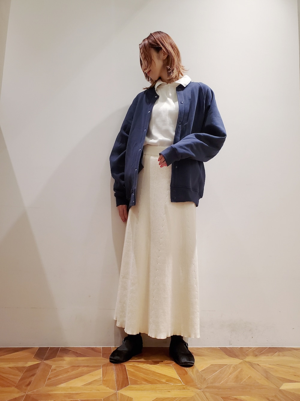 「ブルゾン、ブルゾンコーデ、春アウター、さわやかコーデ、爽やかコーデ、ポロシャツ、ニットスカート、リブスカート、春コーデ、休日スタイル、休日コーデ、相互フォロー、ピュアルセシン、pualcecin、pual ce cin」｜「PUAL CE CINの裏起毛ショートブルゾン（ブルゾン、ブルー系）」を使った、nagashimaさん（レディース・160cm）の冬コーディネートの1枚目の写真