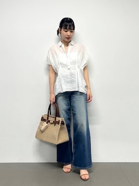 「surt（サート）のSURT(サート) / スーパーワイドストレートデニムパンツ【WEB限定サイズ】（デニムパンツ、ブルー系）」を使った、LINさん（レディース・163cm）の春コーディネート