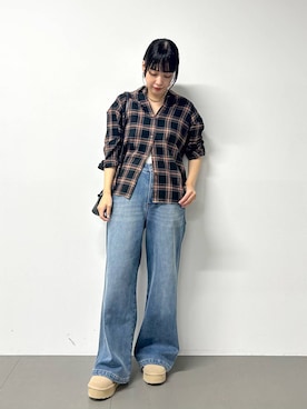 「体型カバー」｜「アイテム（スリッポン）」を使った、LINさん（レディース・164cm）の秋コーディネート