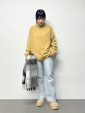 「アイテム（ストール/ショール、ブラック系）」を使った、LINさん（レディース・164cm）の秋コーディネート