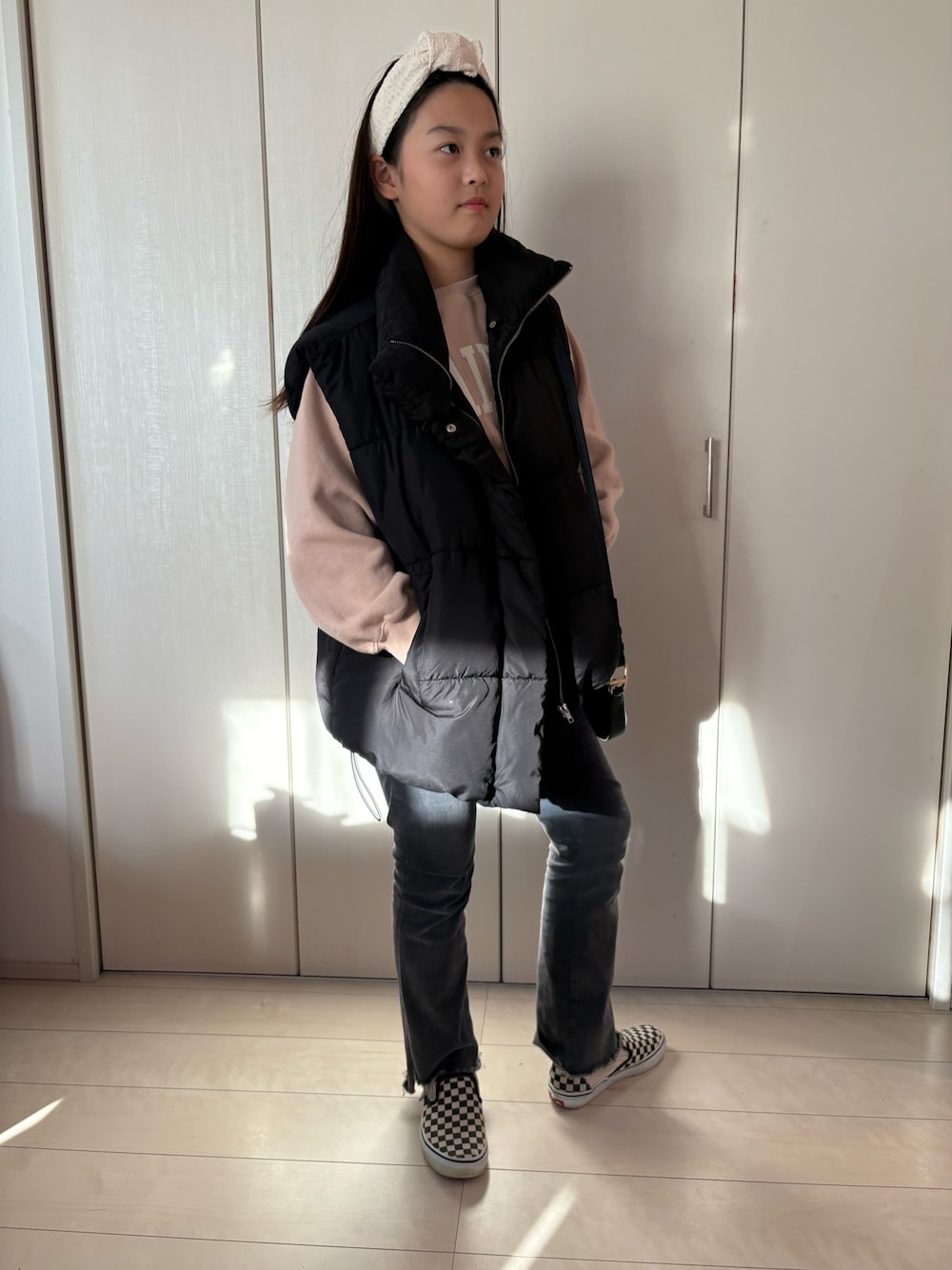 「VANSのアイテム（スニーカー、その他）」を使った、音羽さん（骨格ウェーブ・レディース・145cm）の秋コーディネートの1枚目の写真