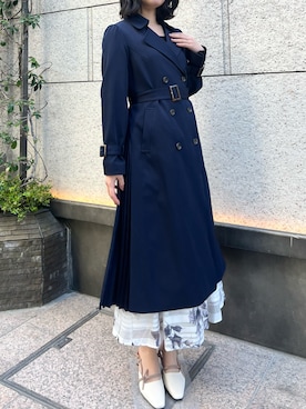 「MISCH MASCH（ミッシュマッシュ）の2026春夏新作 サイドプリーツベーシックトレンチコート（トレンチコート、ブルー系）」を使った、西銀座店さん（レディース・166cm）の春コーディネート