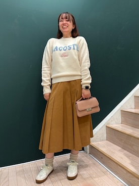 「LACOSTE（ラコステ）のアイテム（ニット/セーター）」を使った、Ayaaaanoさん（レディース・165cm）の秋コーディネート