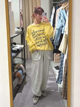 「w closet（ダブルクローゼット）のフリルポケットスェットパンツ（その他パンツ、ホワイト系）」を使った、yunacode13さん（レディース・160cm）の春コーディネート