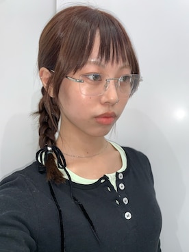 「アイテム（その他ヘアアクセサリー）」を使った、しげお🌷⸝⋆さん（レディース・155cm）の秋コーディネート