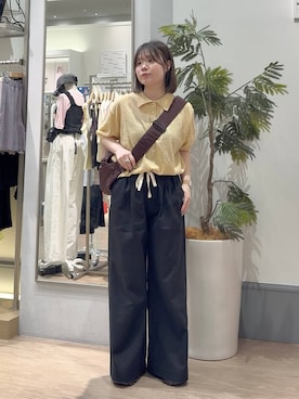 「LOWRYS FARM（ローリーズファーム）のイージーバギーデニム　601067（デニムパンツ、ブラック系）」を使った、asuuu33さん（レディース）の春コーディネート