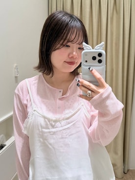 「LOWRYS FARM（ローリーズファーム）のスタイルＵＰクロスカップキャミ　100757（Tシャツ/カットソー、ホワイト系）」を使った、asuuu33さん（レディース）の春コーディネート