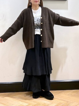 「アイテム（スリッポン）」を使った、ap erikaさん（レディース・157cm・30代）の秋コーディネート