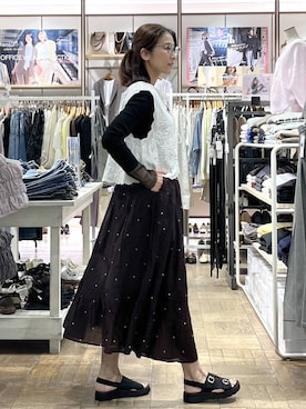 「GLOBAL WORK（グローバルワーク）のBeauteeシアー切り替え長袖/587687（Tシャツ/カットソー、ブラック系）」を使った、nibakeryさん（レディース）の春コーディネート