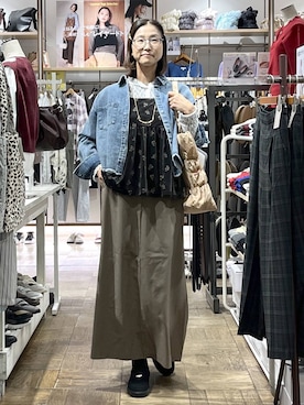 「アイテム（ヘアゴム）」を使った、nibakeryさん（レディース・168cm）の秋コーディネート