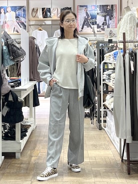 「GLOBAL WORK（グローバルワーク）のスッキリイージーパンツ/600988（その他パンツ、グレー系）」を使った、nibakeryさん（レディース）の春コーディネート