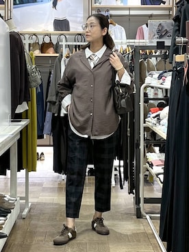 「アイテム（ヘアアクセサリー）」を使った、nibakeryさん（レディース・168cm・40代）の秋コーディネート
