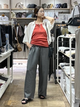 「GLOBAL WORK（グローバルワーク）のシルキータッチシアーシャツ5分袖/636672（シャツ/ブラウス、ホワイト系）」を使った、nibakeryさん（レディース）の夏コーディネート