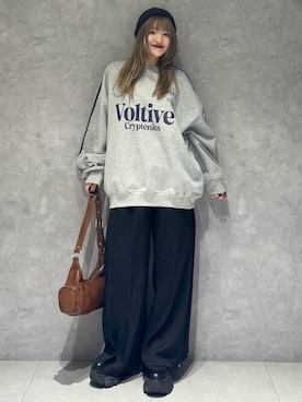 「PBLIM（ページボーイリム）の《UNISEX》ラインスリーブロゴスウェット（スウェット）」を使った、アイさん（レディース・154cm）の冬コーディネート