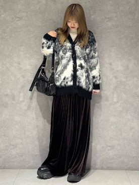 「ベロアパンツ」｜アイさん（レディース・154cm）の冬コーディネート