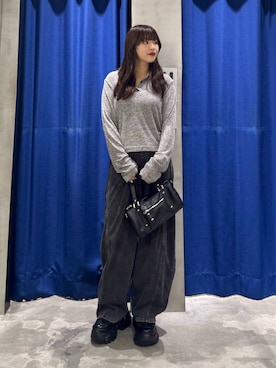 「PAGEBOY（ページボーイ）の【2WAY仕様】スタッズミニボストンバッグ（ショルダーバッグ、ブラック系）」を使った、アイさん（レディース・154cm）の秋コーディネート
