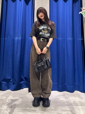 「PAGEBOY（ページボーイ）の【2WAY仕様】スタッズミニボストンバッグ（ショルダーバッグ、ブラック系）」を使った、アイさん（レディース・154cm）の秋コーディネート