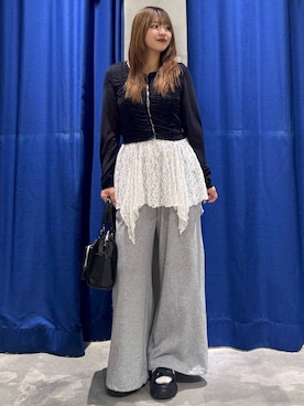 「PAGEBOY（ページボーイ）のデカポウラケパンツ【4color・2size】（スウェットパンツ、グレー系）」を使った、アイさん（レディース・154cm）の春コーディネート
