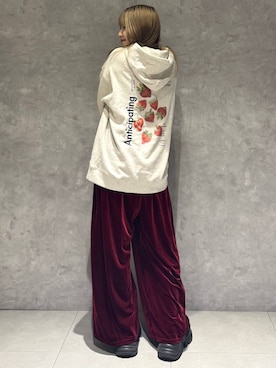 「アイテム（パンツ、レッド系）」を使った、アイさん（レディース・154cm）の冬コーディネート