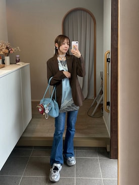 「UNIQLO（ユニクロ）のアイテム（テーラードジャケット、ブラウン系）」を使った、𝘻𝘬𝘮さん（レディース・158cm）の春コーディネート