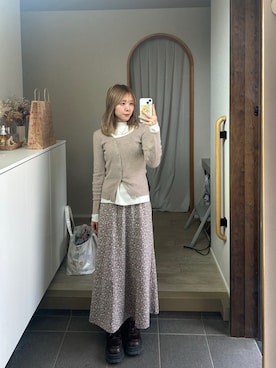 「GRL（グレイル）のアイテム（スカート、ブラウン系）」を使った、𝘻𝘬𝘮さん（レディース・158cm）の春コーディネート