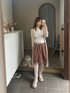 「しまむら（シマムラ）のアイテム（Tシャツ/カットソー、ホワイト系）」を使った、𝘻𝘬𝘮さん（レディース・158cm）の春コーディネート