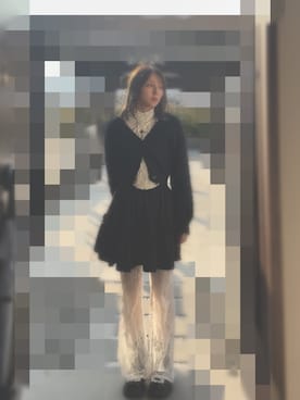 「mystic（ミスティック）のアイテム（カーディガン/ボレロ、ブラック系）」を使った、𝘻𝘬𝘮さん（レディース・158cm）の春コーディネート
