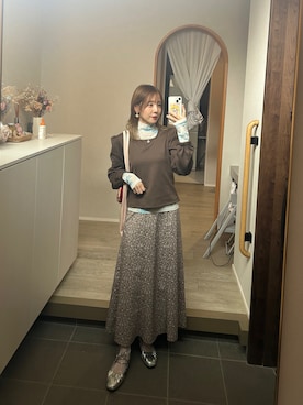 「poppyのアイテム（Tシャツ/カットソー、ブルー系）」を使った、𝘻𝘬𝘮さん（レディース・158cm）の春コーディネート