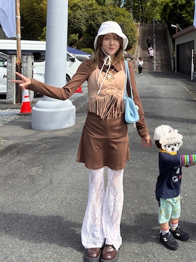 「MUSINSA（ムシンサ）のアイテム（ハット、ホワイト系）」を使った、𝘻𝘬𝘮さん（レディース・158cm）の春コーディネート
