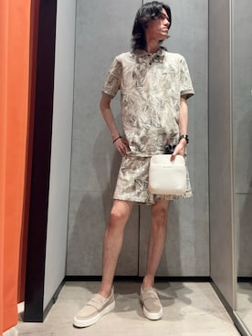 「ARMANI EXCHANGE（アルマーニエクスチェンジ）の【A|X アルマーニ エクスチェンジ】IA オールオーバーリーフプリント 半袖ポロシャツ/REGULAR（ポロシャツ、その他）」を使った、mochimochi.Hさん（メンズ・183cm）の春コーディネート