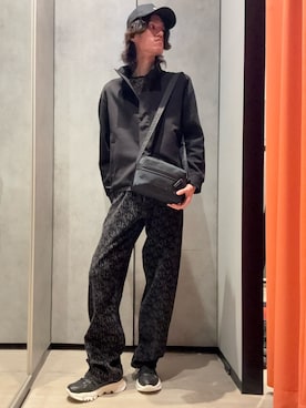 「ARMANI EXCHANGE（アルマーニエクスチェンジ）のアイテム」を使った、mochimochi.Hさん（メンズ・183cm）の秋コーディネート
