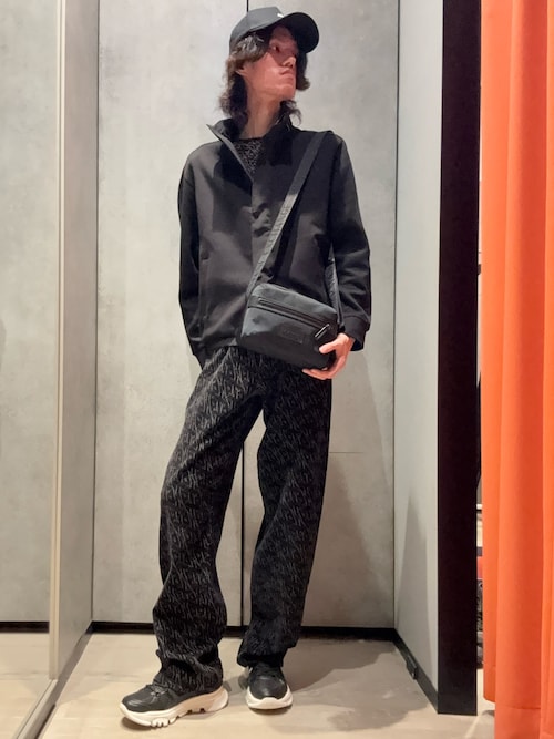 A|X アルマーニ エクスチェンジ】ジップアップスウェットシャツ A|X アルマーニ エクスチェンジ】ジップアップスウェットシャツ