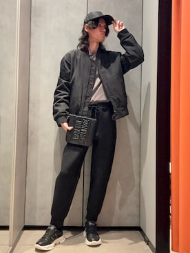 「ARMANI EXCHANGE（アルマーニエクスチェンジ）の【A|X アルマーニ エクスチェンジ】NL パデッド ボンバージャケット（ブルゾン）」を使った、mochimochi.Hさん（メンズ・183cm）の秋コーディネート