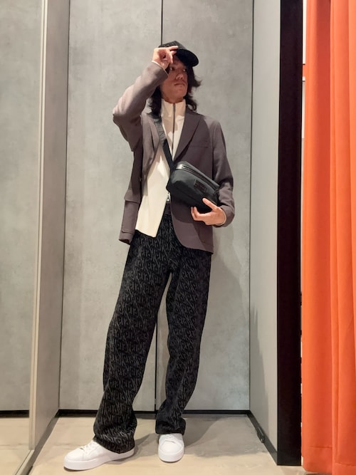 A|X アルマーニ エクスチェンジ】ジップアップニット