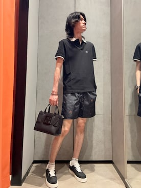 「ARMANI EXCHANGE（アルマーニエクスチェンジ）の【A|X アルマーニ エクスチェンジ】ロゴ オン バックネック 半袖ポロシャツ/SLIM（ポロシャツ、ブラック系）」を使った、mochimochi.Hさん（メンズ・183cm）の春コーディネート