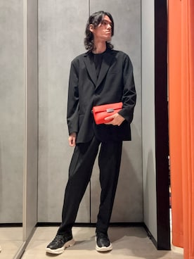 「ARMANI EXCHANGE（アルマーニエクスチェンジ）のアイテム」を使った、mochimochi.Hさん（メンズ・183cm）の秋コーディネート